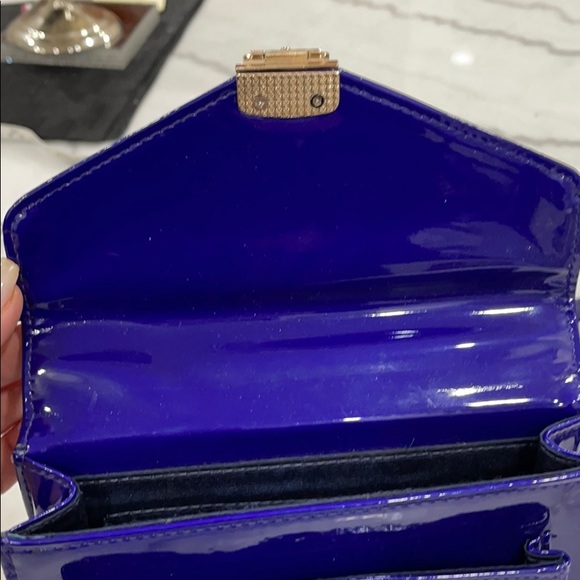 Crossbody Purse - Picture 6 of 16